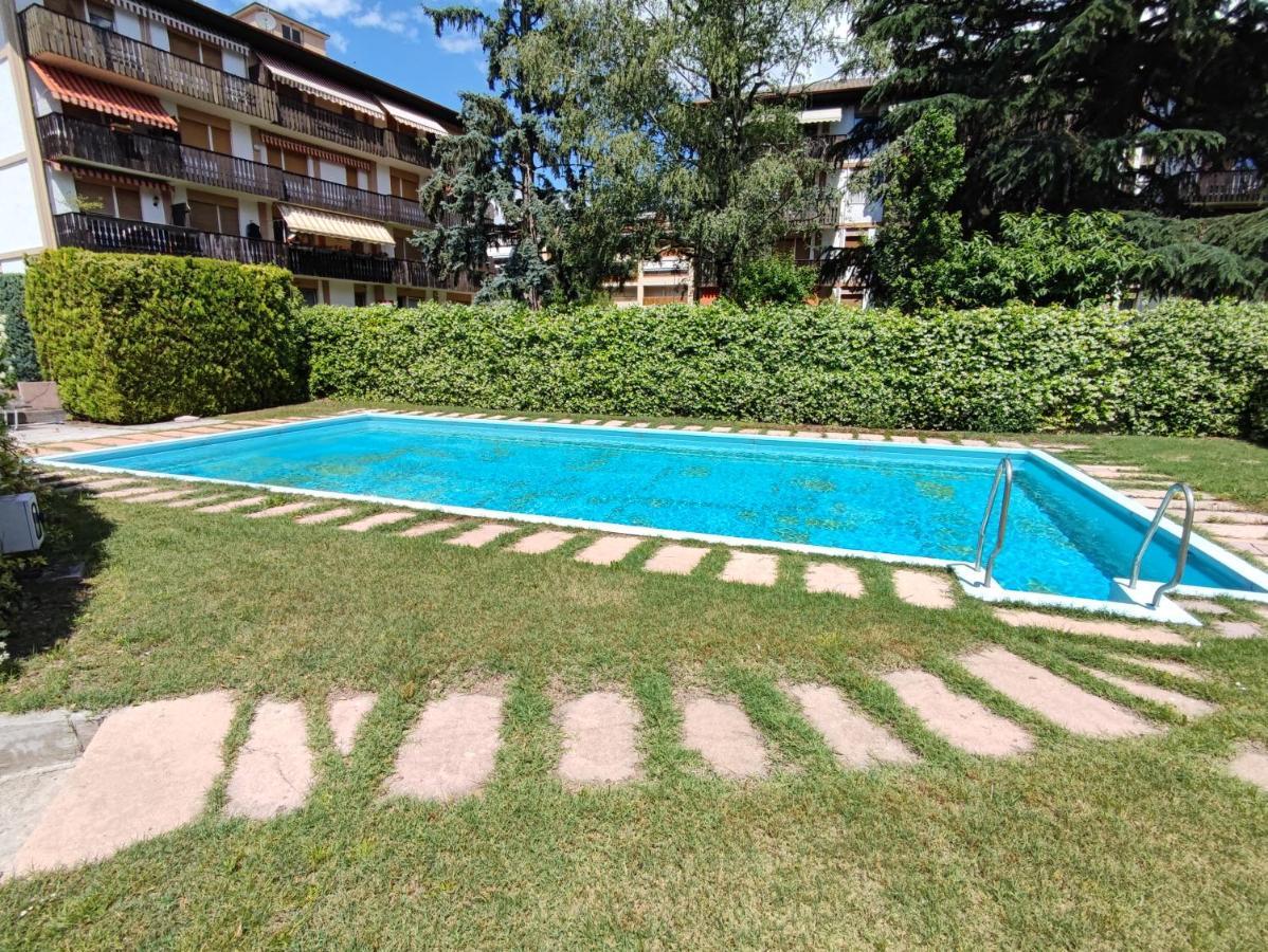 Corn Under: Eigentumswohnung Mit Aussenpool メラーノ エクステリア 写真